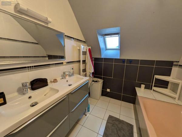 Location - Maison Bruz 35170 5 pièces 122 m 2 810 m 2