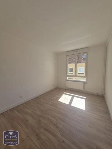Appartement à louer 3 pièces 78.02m² Saint-Omer (62500)