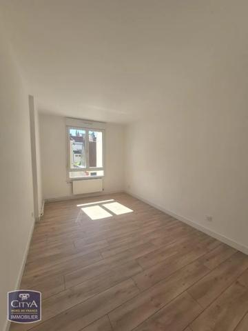 Appartement à louer 3 pièces 78.02m² Saint-Omer (62500)