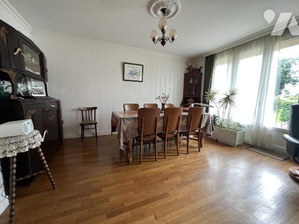 MAISON D'HABITATON A VENDRE