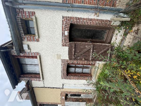 IDEAL INVESTISSEMENT - Maison avec cour