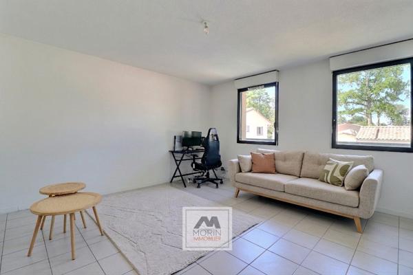GRADIGNAN quartier Ornon, à vendre appartement de type 2 pièces avec terrasse et 2 parkings