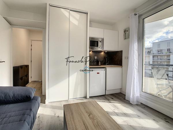 Dpt Rhône (69), à louer LYON 8EME ARRONDISSEMENT T1 18.15  m2 tram T2 et T4