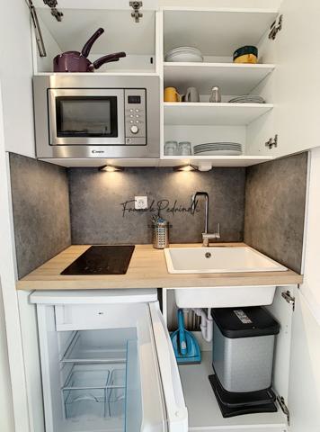 Dpt Rhône (69), à louer LYON 8EME ARRONDISSEMENT T1 18.15  m2 tram T2 et T4