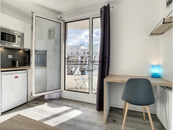 Dpt Rhône (69), à louer LYON 8EME ARRONDISSEMENT T1 18.15  m2 tram T2 et T4