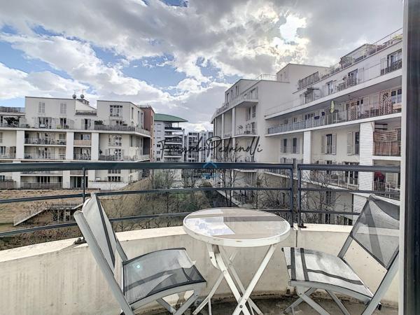 Dpt Rhône (69), à louer LYON 8EME ARRONDISSEMENT T1 18.15  m2 tram T2 et T4
