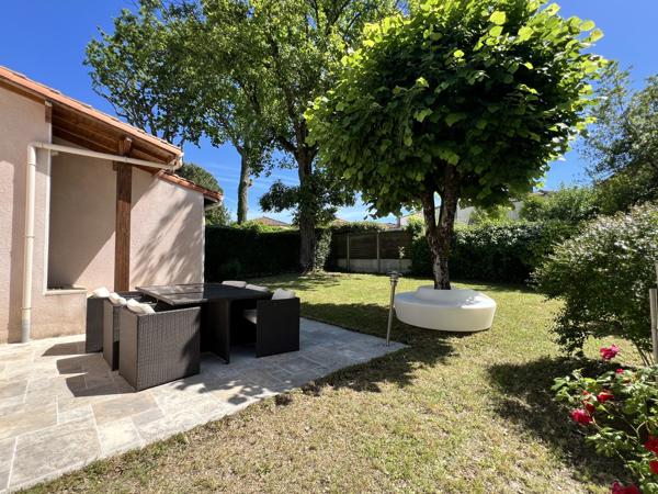 ROYAN - QUARTIER DU PARC - MAISON 4 CHAMBRES AVEC JARDIN - PROCHE PLAGE ET COMMERCES