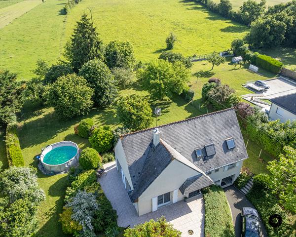 Charmante maison à VENDRE - 6 pièces à Briollay - Grand terrain et calme assuré !
