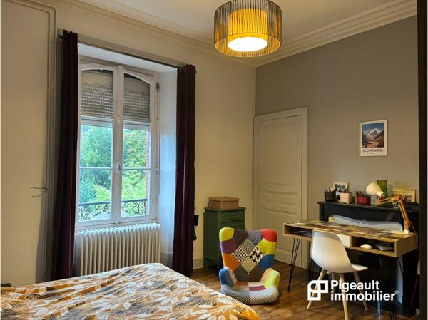 Location Appartement T 5 - Rennes - Centre Ville