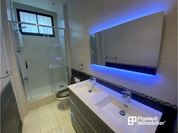Location Appartement T 5 - Rennes - Centre Ville