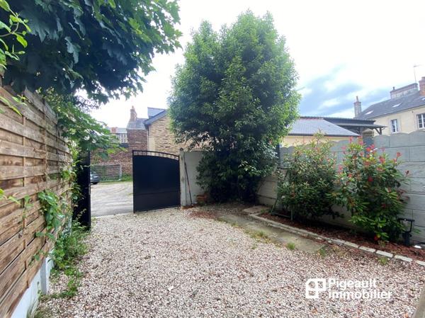 Location Appartement T 5 - Rennes - Centre Ville