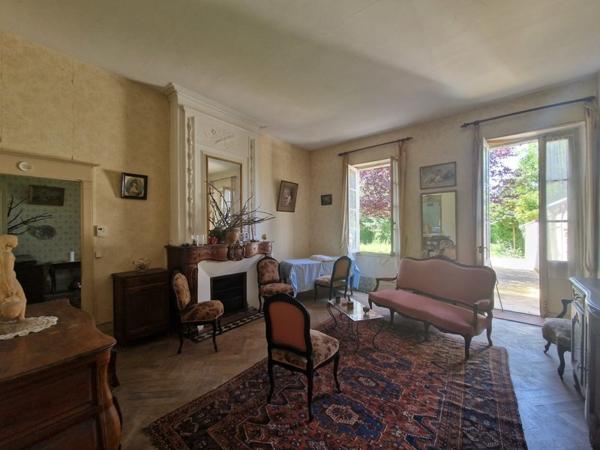 Maison à vendre |  Condom |  8 pièces | 298 m²