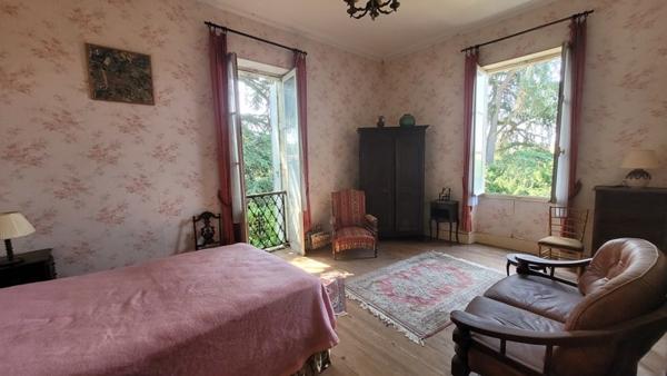 Maison à vendre |  Condom |  8 pièces | 298 m²