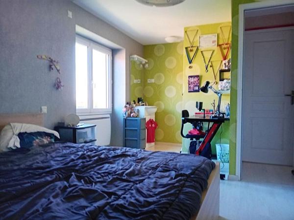 Maison 10 pièces 258 m2 et grange 130m²