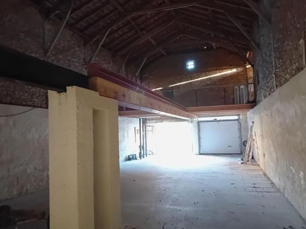 Maison 10 pièces 258 m2 et grange 130m²