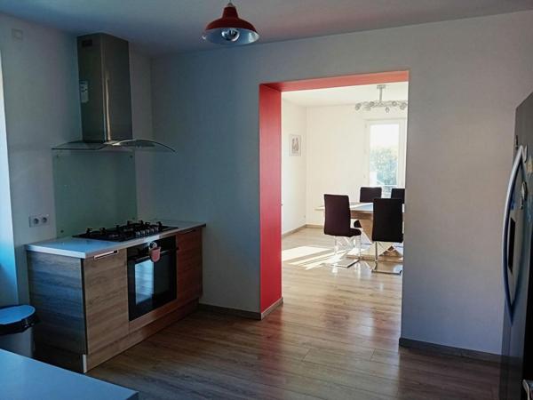 Maison 10 pièces 258 m2 et grange 130m²