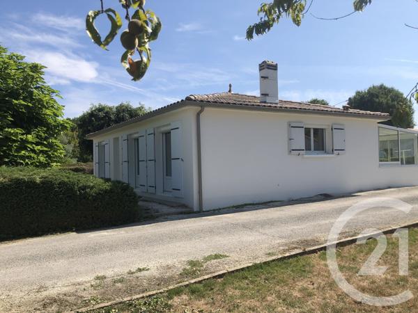 Maison à vendre  5 pièces - 82,34 m 2   SAINTES  - 17