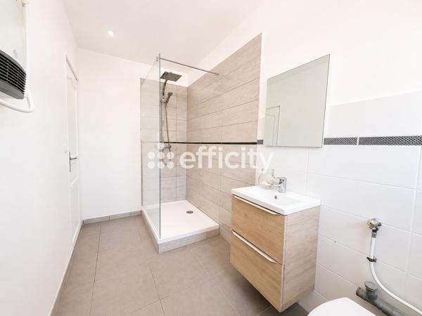 Maison
         4 pièces
        - 120 m² 294 000 € *