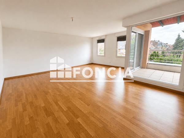 Location Appartement 4 pièces 95.15 m² - 37 RUE DE GRIGNY RESIDENCE VILLA DE GRIGNY Arras 62000