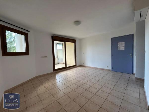 Appartement à louer 2 pièces 42.2m² Uzès (30700)