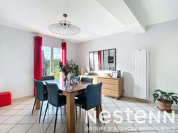 MAISON FAMILIALE A VENDRE - RILLIEUX-LA-PAPE - QUARTIER POLYCLINIQUE - 103 m² 4 CHAMBRES - JARDIN - GARAGE