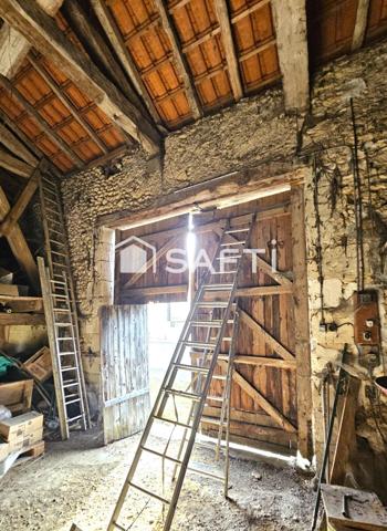 Grange en pierre 280 m²