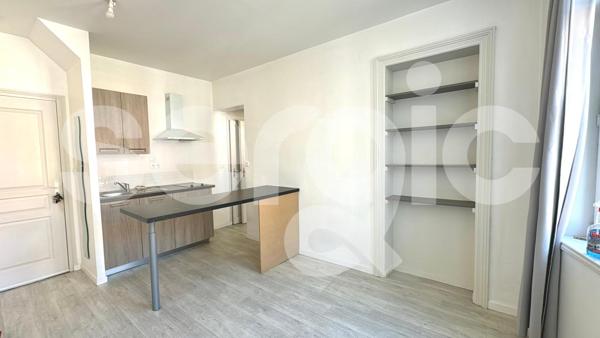 Location 2 Pieces 29 62110 Henin Beaumont 17 1675 01 0003