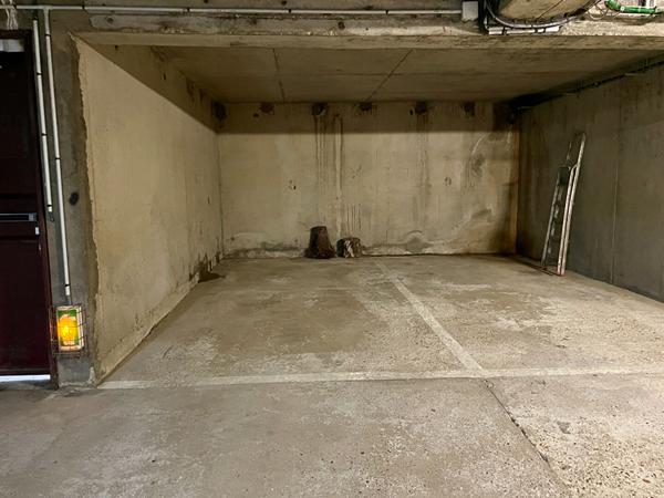 Parking / box Gif Sur Yvette