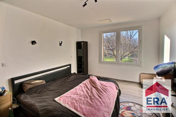 Maison Mondragon 5 pièce(s) 150 m2