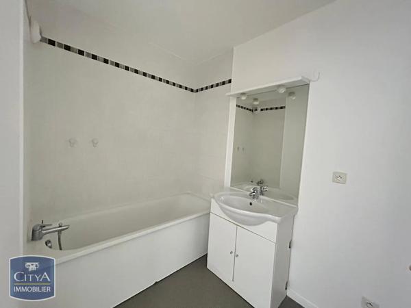 Appartement à louer 3 pièces 47.48m² Beauvais (60000)