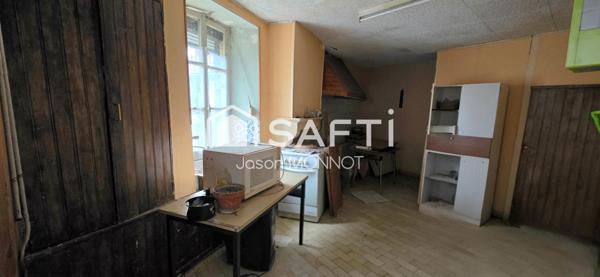 Maison bourguignonne à rénover – Au pied de l’eau