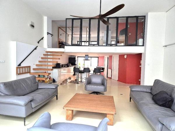 Appartement à LYON 3E ARRONDISSEMENT, 69003 - 3 pièces 123m²