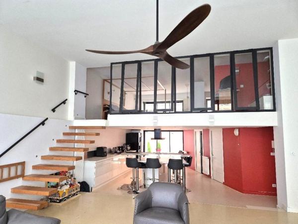 Appartement à LYON 3E ARRONDISSEMENT, 69003 - 3 pièces 123m²