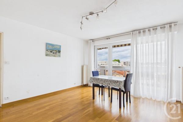 Appartement T3 à vendre  3 pièces - 65,95 m 2   LE BOUSCAT  - 33
