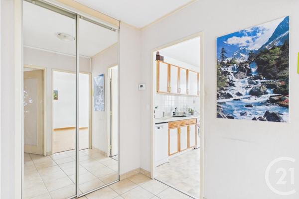 Appartement T3 à vendre  3 pièces - 65,95 m 2   LE BOUSCAT  - 33