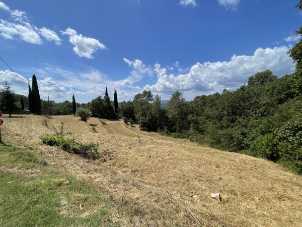 Terrain à vendre à Tourrettes (83440) - Var