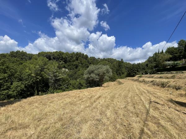 Terrain à vendre à Tourrettes (83440) - Var