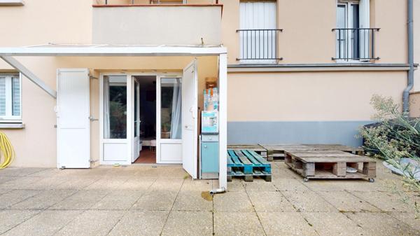 Superbe T2 - 48m2 - 55m2 de terrasse