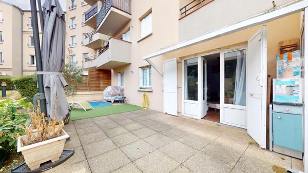 Superbe T2 - 48m2 - 55m2 de terrasse