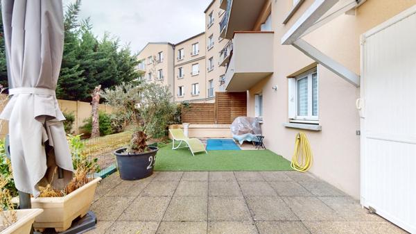 Superbe T2 - 48m2 - 55m2 de terrasse