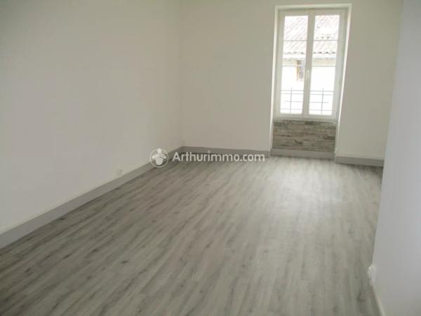 Location Appartement 1 pièces 33 m2 à Saint-Jean-d'Angély