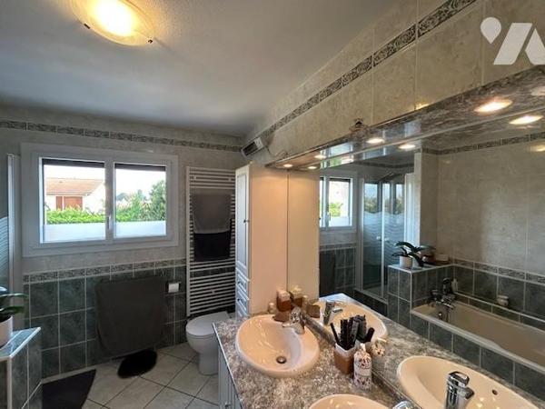 Maison de construction traditionnelle 2000