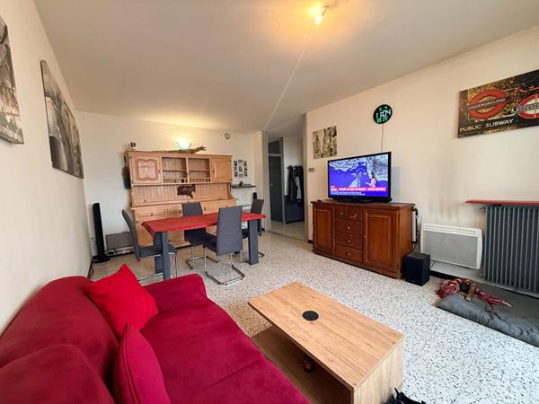 Appartement F3,70 m² avec cave, 2 chambres, Perpignan, secteur moulin à vent
