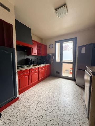 Appartement F3,70 m² avec cave, 2 chambres, Perpignan, secteur moulin à vent