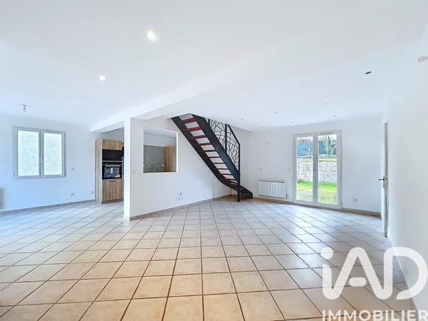 Maison à vendre 4 pièces 110 m² Saint-Maime