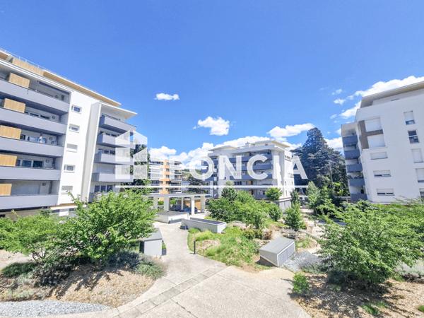 Location Appartement 2 pièces 37.7 m² - 6 AVENUE PHILIPPE VIAL Voiron 38500