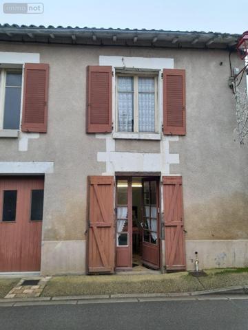 Maison à restaurer à vendre à Moncontour dans la Vienne (86330), ref : 86056/1   
Centre-bourg