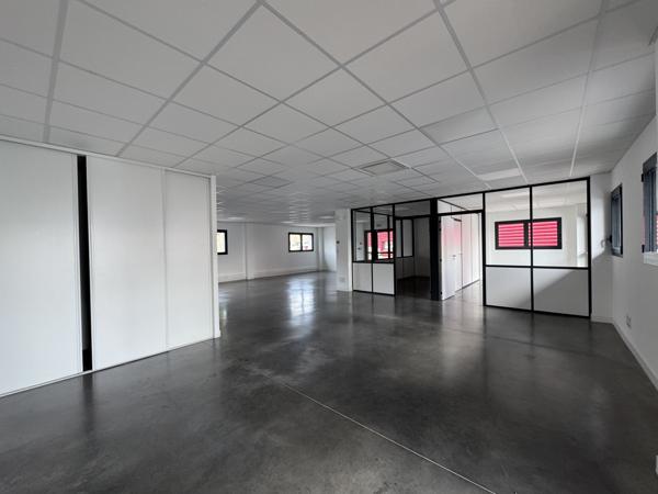Bureaux 130 m²