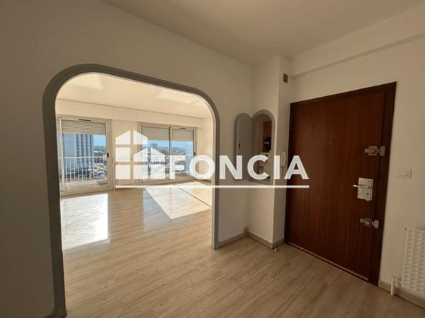 Location Appartement 4 pièces 93.8 m² - 1 RUE MORTILLET Grenoble 38000
