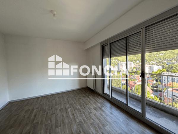 Location Appartement 4 pièces 93.8 m² - 1 RUE MORTILLET Grenoble 38000